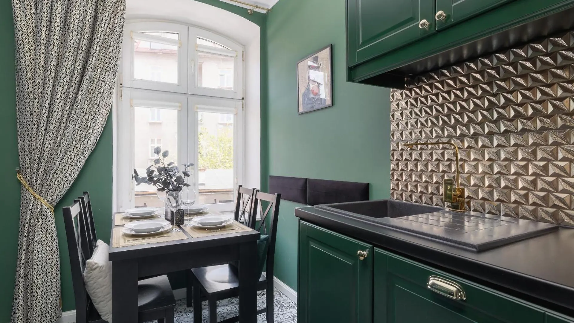 Tasteful Apartment In The City Center Of Cracow By Rent Like Home Krakow 0*,  Poland