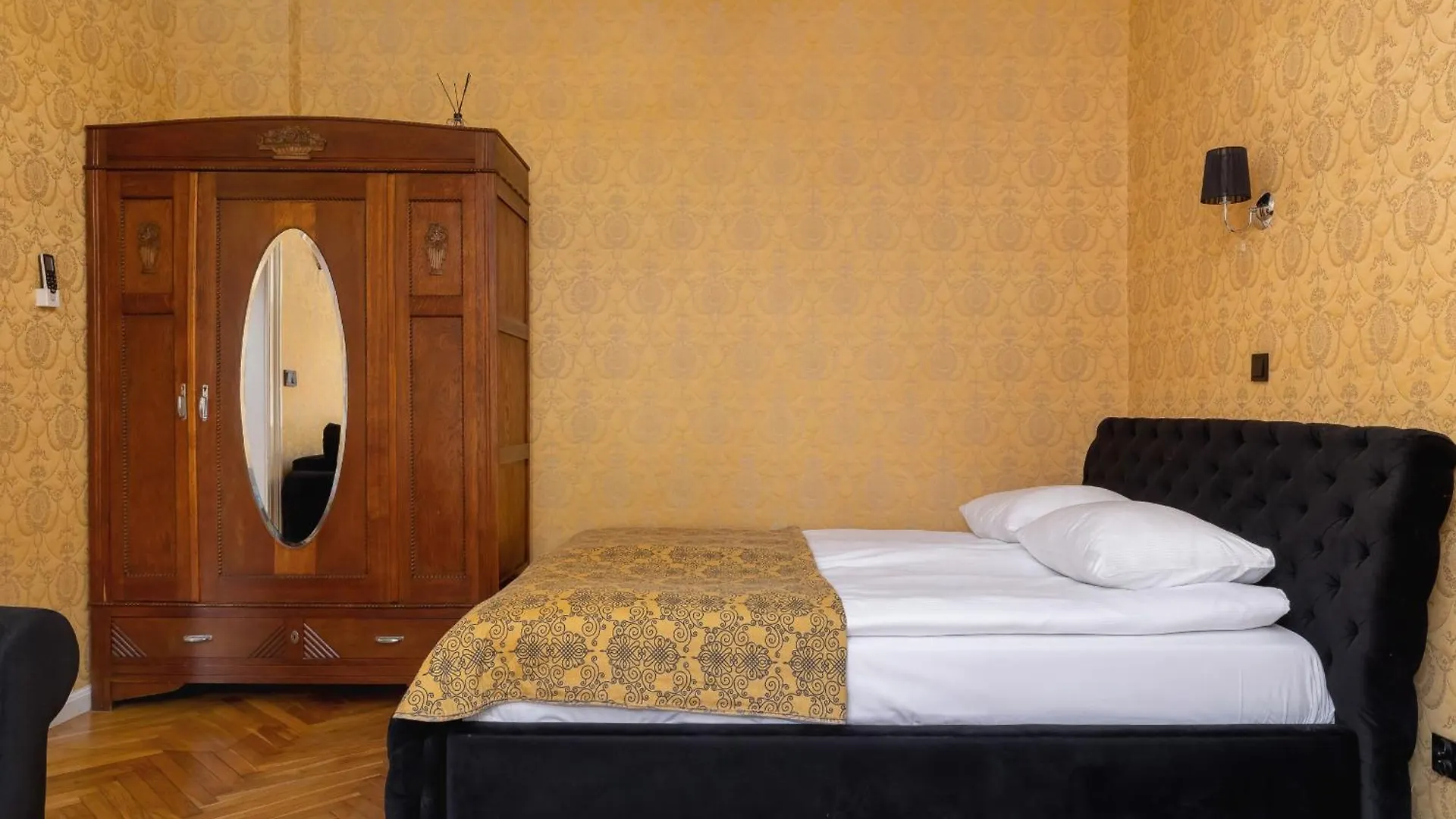 Tasteful Apartment In The City Center Of Cracow By Rent Like Home Krakow 0*,  Poland