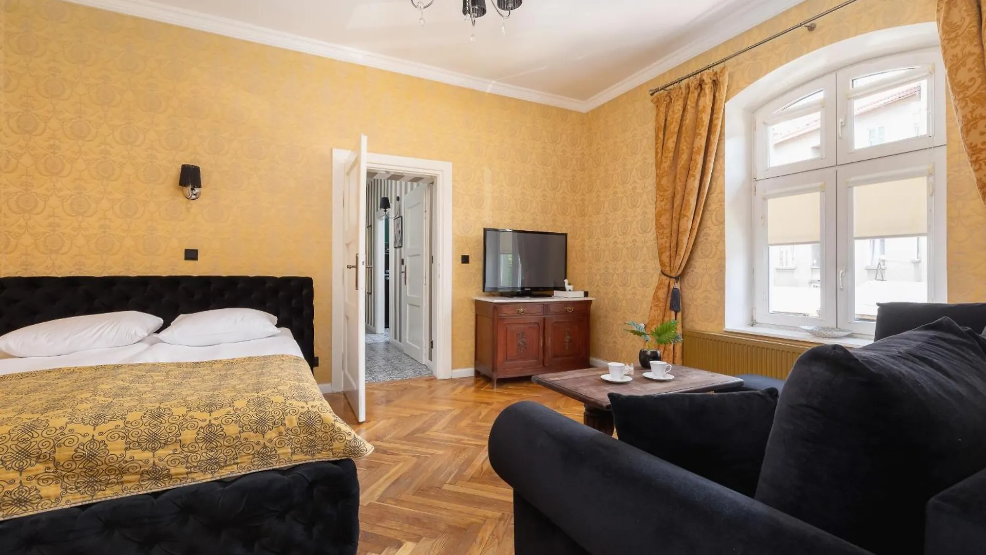 Tasteful Apartment In The City Center Of Cracow By Rent Like Home Krakow